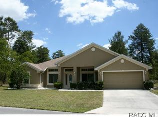 11 Myosotis Ct, Homosassa, FL 34446