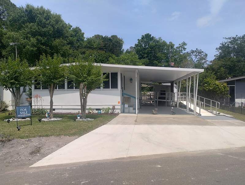 1st image of 821 Perimeter Park Cir #9