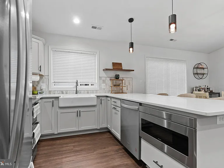 181 Haulover Dr — Photo 10