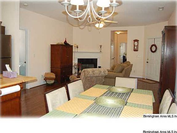 5th image of 1103 Castlemaine Dr