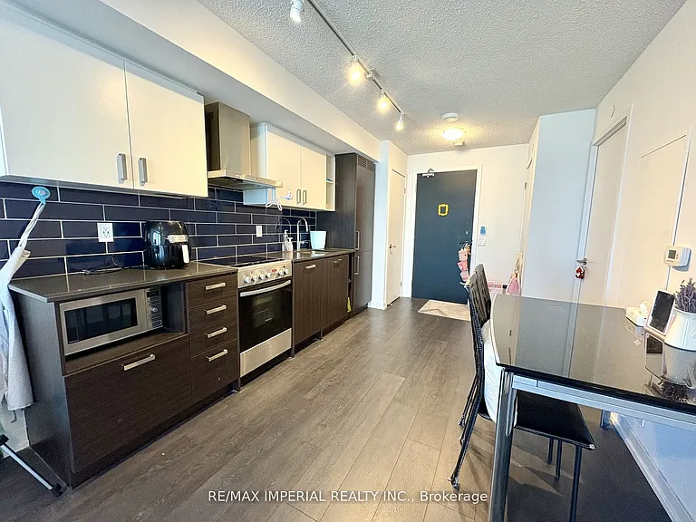 125 Redpath Ave #1802 — Photo 6