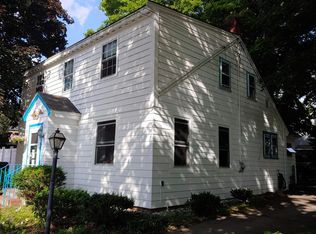 16 Middle St, Georgetown, MA 01833