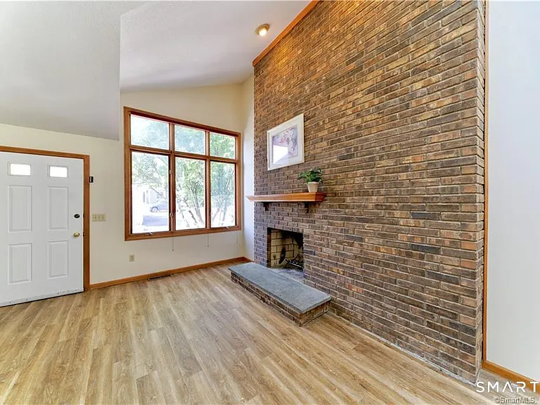 33 Ivy Ln #33 — Photo 12