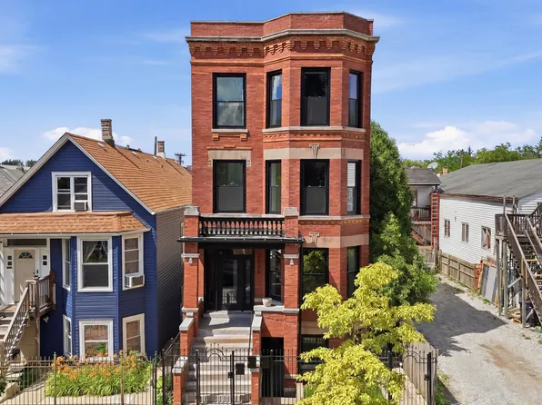 3608 W Wolfram St, Chicago, IL 60618