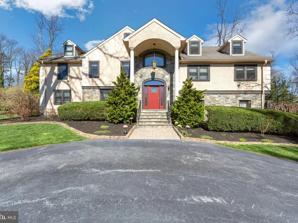 204 Hempstead Ln, Wallingford, PA 19086