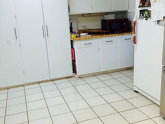 Part of kitchen 