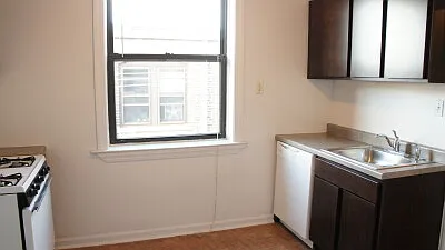 3 bed, 1236 sqft, $3,295 — Photo 4
