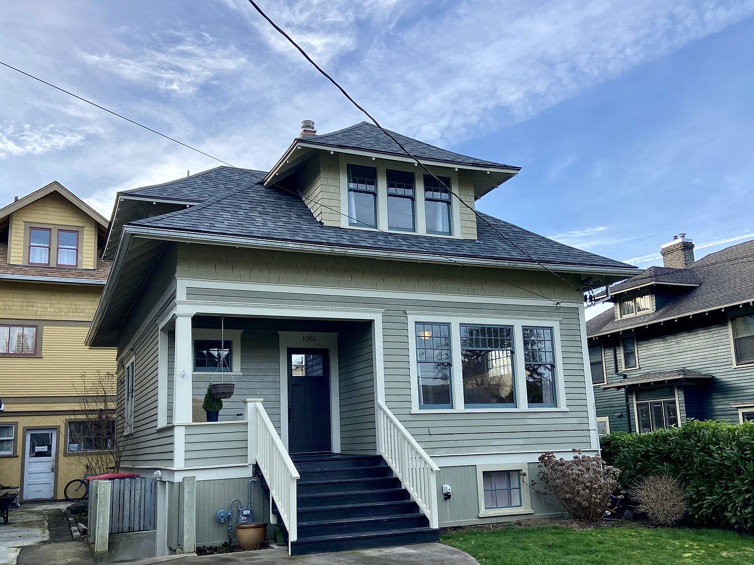 1061 14th St, Astoria, OR 97103 Zillow