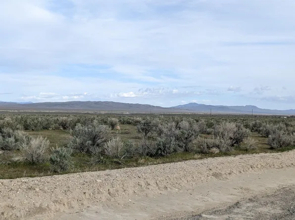 21845 Tungston Ct, Lovelock, NV 89419
