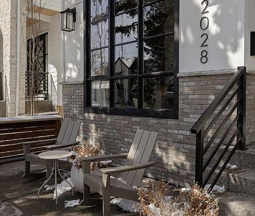 2nd image of 2028 S 41st Ave SW