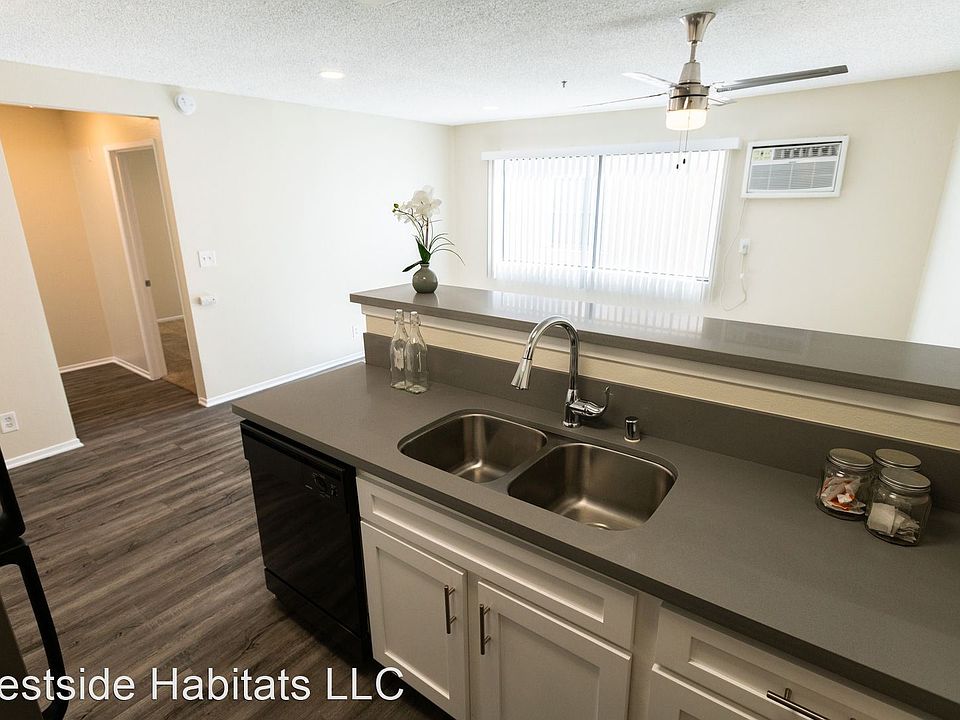 1st image of 700 S Berendo St #401