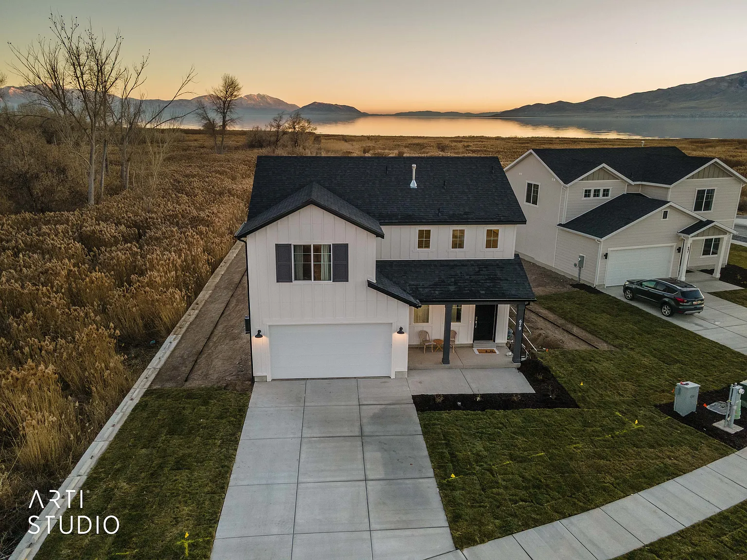 3 bed, 2.5 bath, 1917 sqft, $2,999 — Photo 3