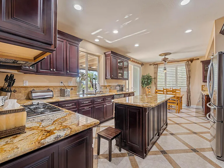 20552 Bergamo Way — Photo 32