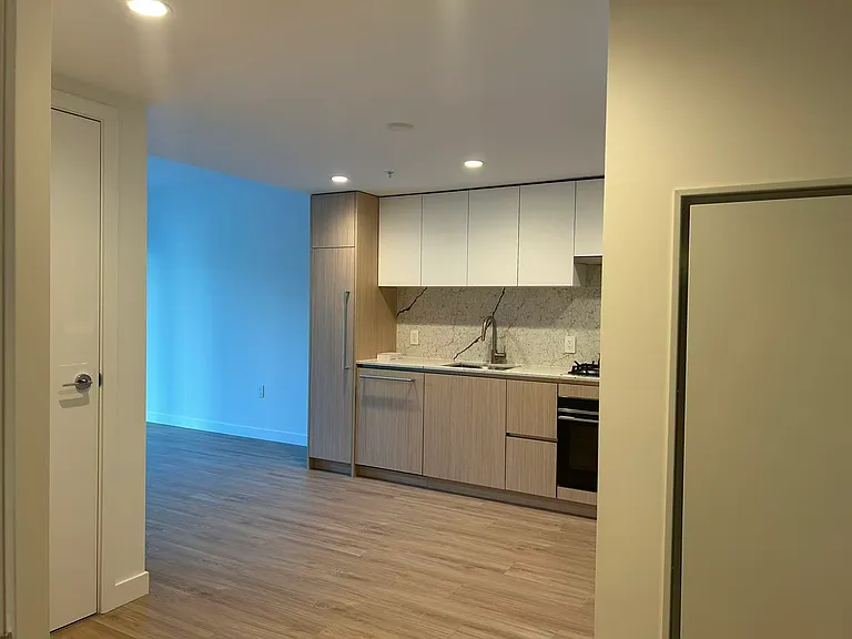 2135 Springer Ave #409 — Photo 3