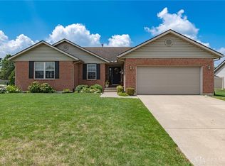 1382 Edinburgh Dr, Troy, OH