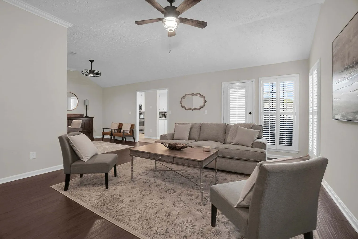 2 bed, 2.0 bath, 1420 sqft, $5,280 — Photo 1