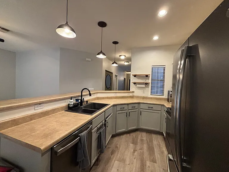 948 E Savannah Dr — Photo 8