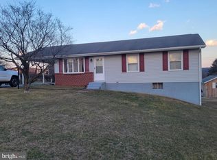 51 York Dr, Romney, WV 26757