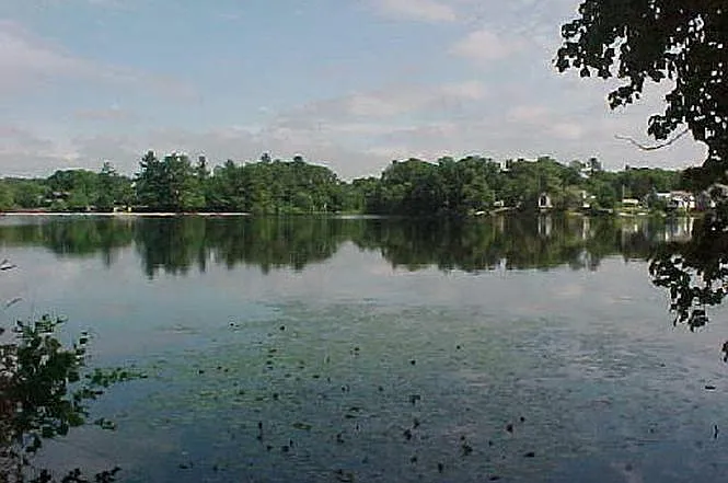 23 Indian Rock Rd — Photo 4
