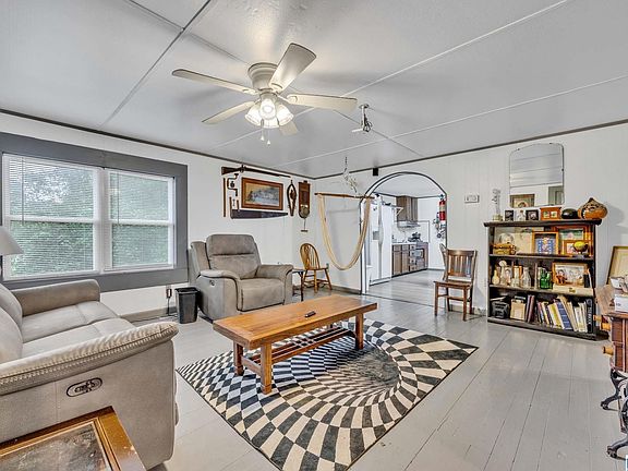 5th image of 288 Plemons Rd