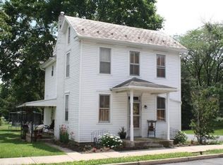 137 Columbia Ave, Mount Joy, PA 17552