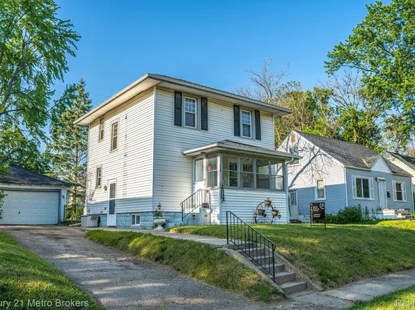 313 Burroughs Ave, Flint, MI 48507