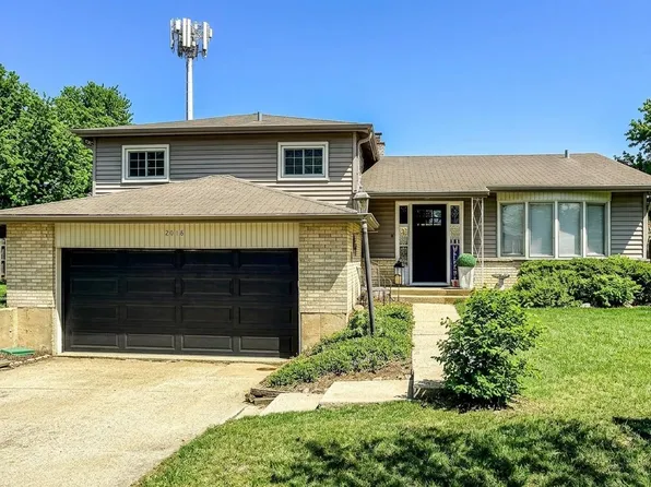 2018 E Ivy Ln, Mount Prospect, IL 60056
