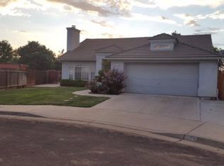 2721 Morris Ave, Clovis, CA 93611