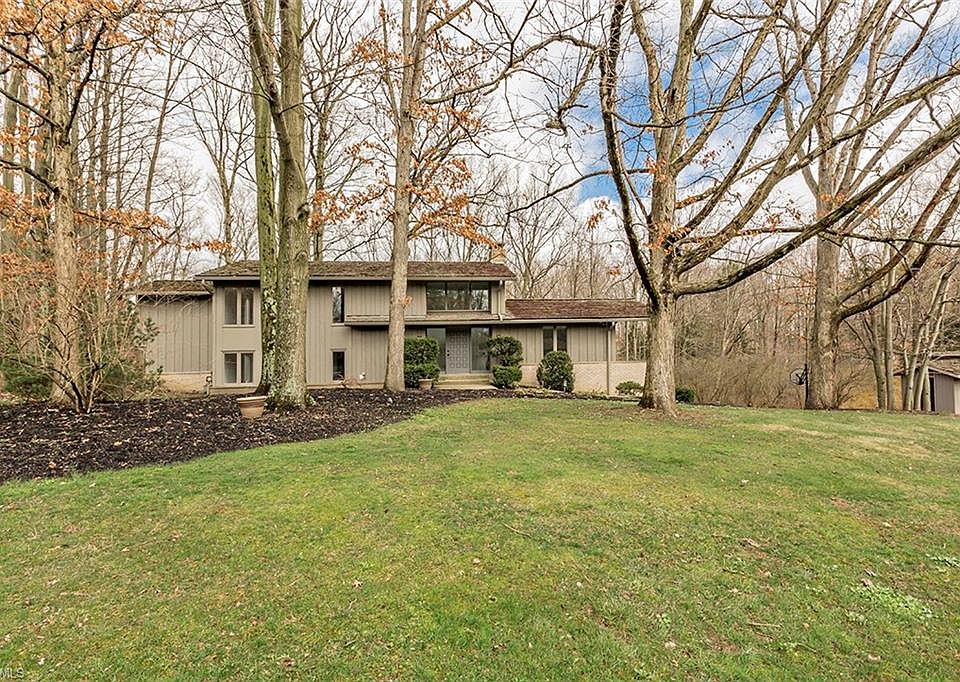 1st image of 34375 Lakeview Dr