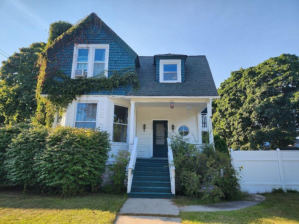 709 S 3rd Ave, Alpena, MI 49707 Zillow