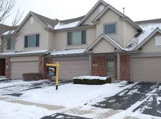 8243 W Auburn Ln, Frankfort, IL 60423