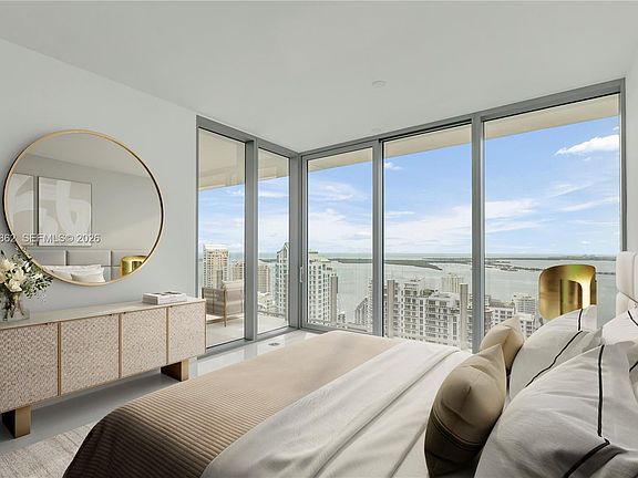 2nd image of 300 Biscayne Boulevard Way #4203