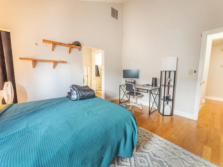 169 Erie St #2 — Photo 6