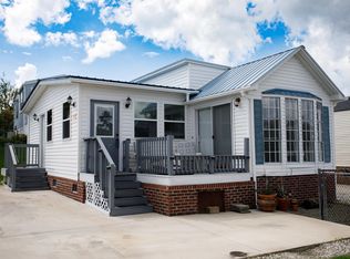 403 Low Tide Dr., North Myrtle Beach, SC 29582