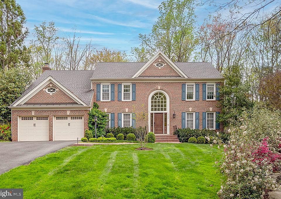 1st image of 12734 Knightsbridge Dr