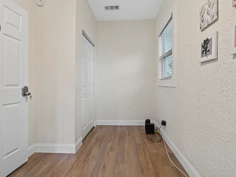 3902 E Hanna Ave — Photo 19