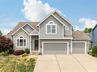 1108 NW 112th Ter, Kansas City, MO 64155