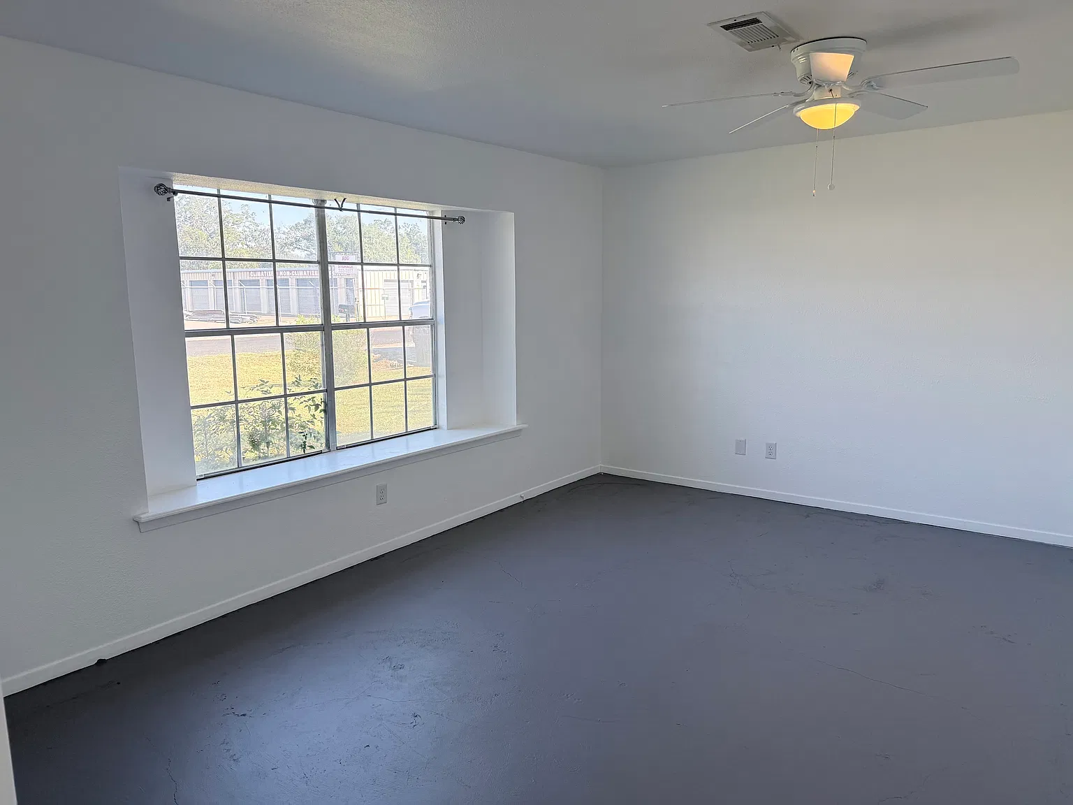3 bed, 1561 sqft, $1,600 — Photo 3