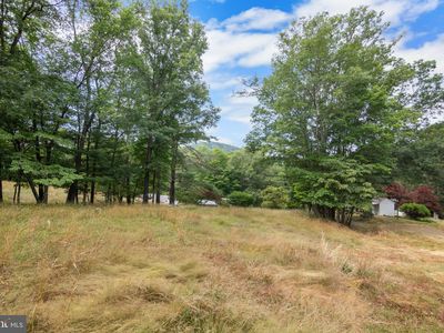 340 Magnolia Rd, Great Cacapon, WV, 25422
