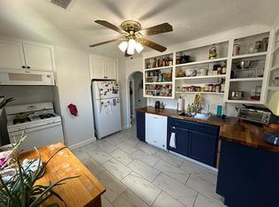 98 Robinson Ave, Pawtucket, RI 02861