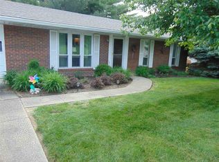 652 Lakeshore Dr, Villa Hills, KY