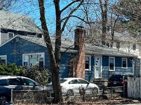 8 Thingvalla Ave, Cambridge, MA 02138