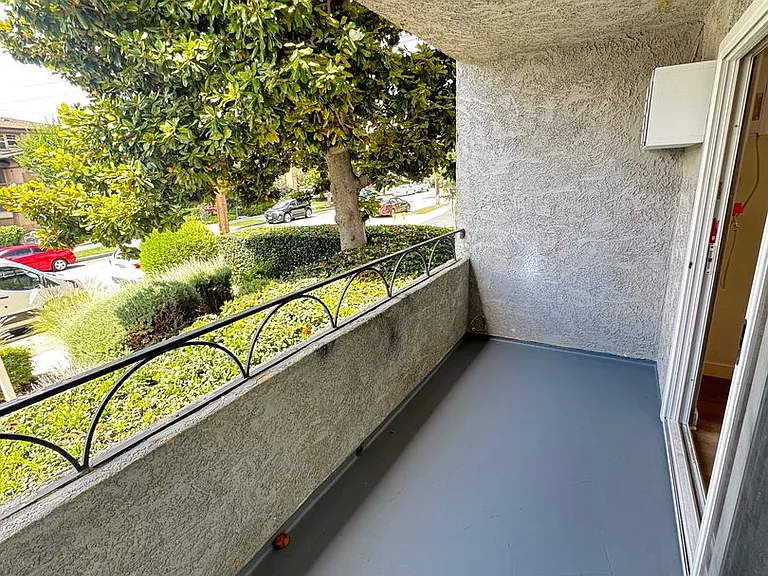 73 Esperanza Ave — Photo 17