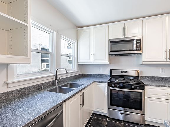 4th image of 226 N New Hampshire Ave #2B-1Ba-1350Sqft