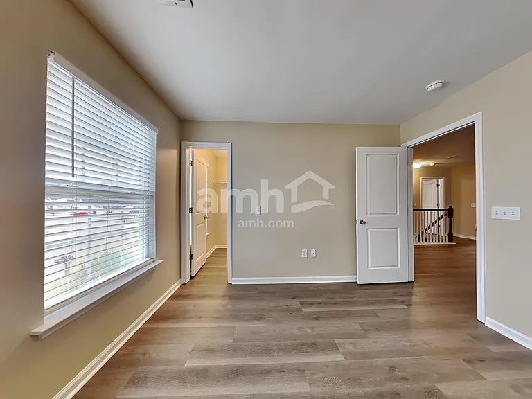 1056 Whitlow Blvd — Photo 15