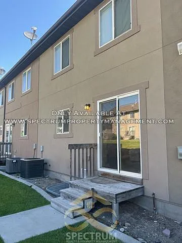 2011 N Churchill Dr — Photo 32