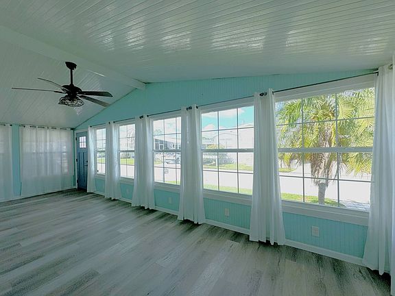 5th image of 17100 Tamiami Trl #206