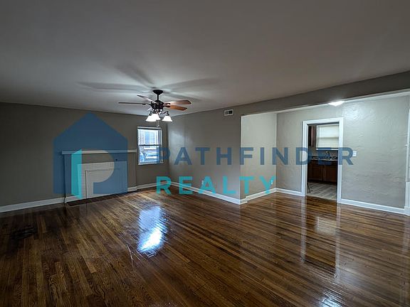 4th image of 1717 Kensington Dr