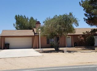21365 Pahute Rd, Apple Valley, CA 92308