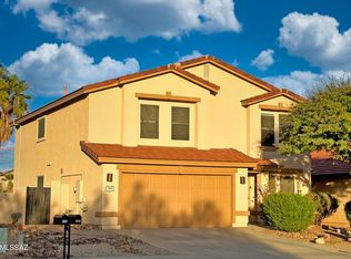 704 W Buffalo Grass Dr, Oro Valley, AZ 85755